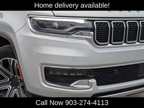 Used 2024 Jeep Wagoneer L Series II image 3