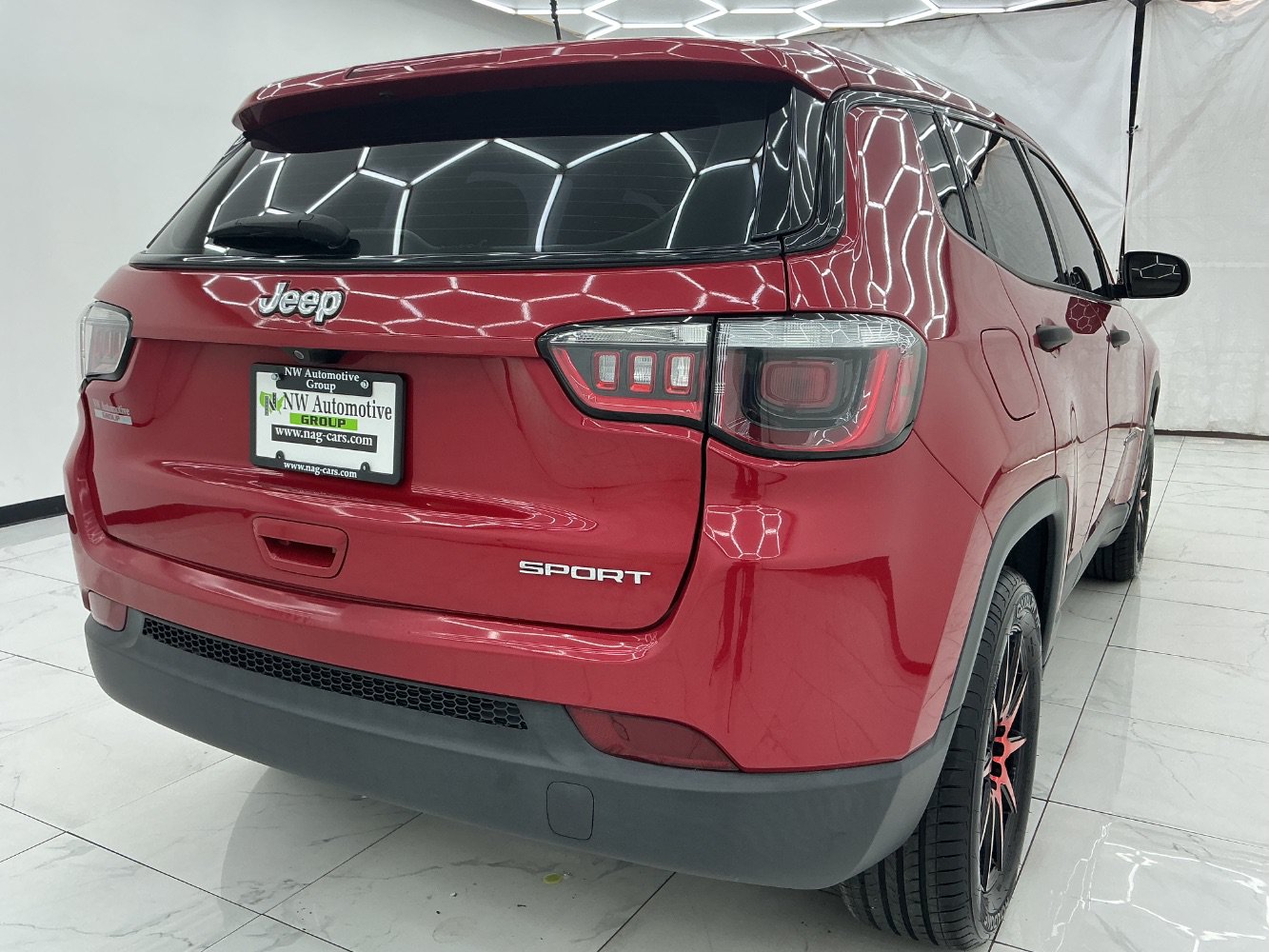 Used 2018 Jeep Compass Sport FWD image 8