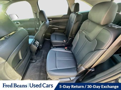 Used 2023 Kia Sorento EX AWD/4WD image 30
