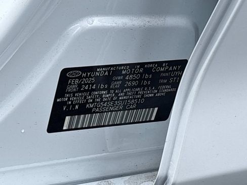 Used 2025 Genesis G70 3.3T Advanced w/ Sport Prestige Package image 16