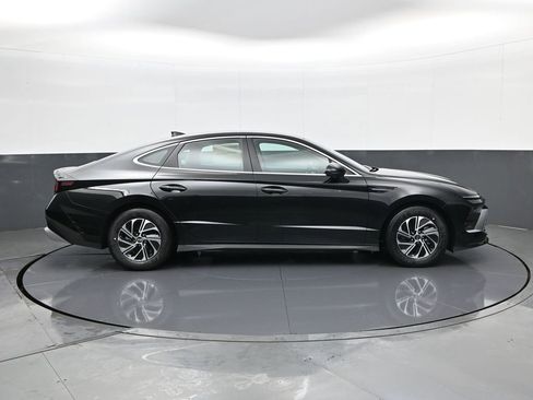 New 2026 Hyundai Sonata Blue FWD image 4