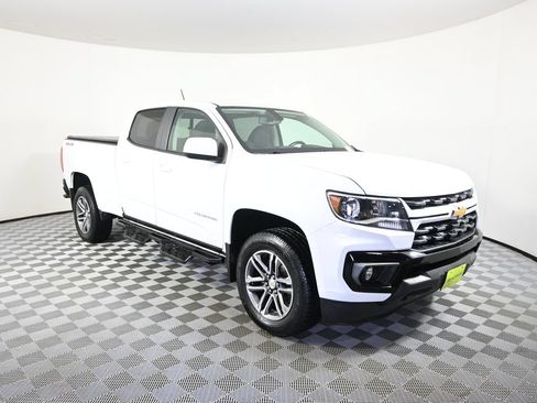 Used 2022 Chevrolet Colorado LT w/ LT Convenience Package AWD/4WD image 10