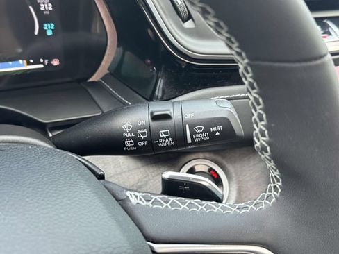 Used 2023 Jeep Grand Cherokee 4WD 4xe image 21