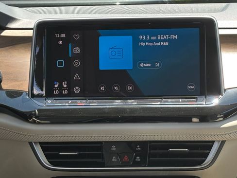 Used 2026 Volkswagen Atlas SE FWD image 20