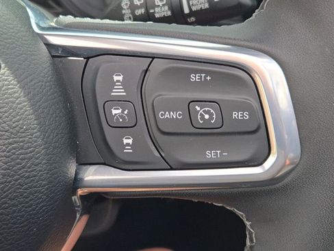 Certified 2025 Jeep Wrangler Unlimited Sahara w/ Safety Group AWD/4WD image 28