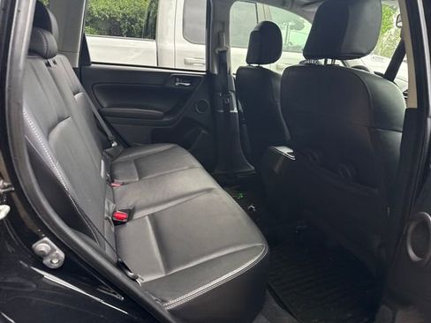 Used 2014 Subaru Forester 2.5i Touring AWD/4WD image 11