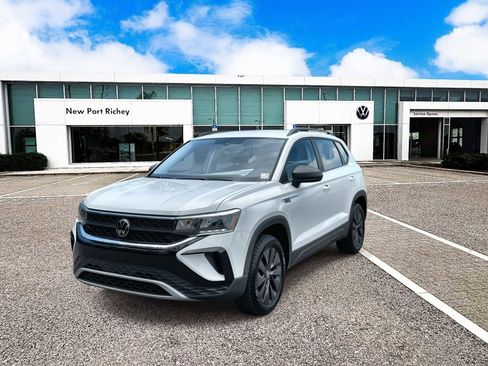 Certified 2023 Volkswagen Taos S FWD image 2