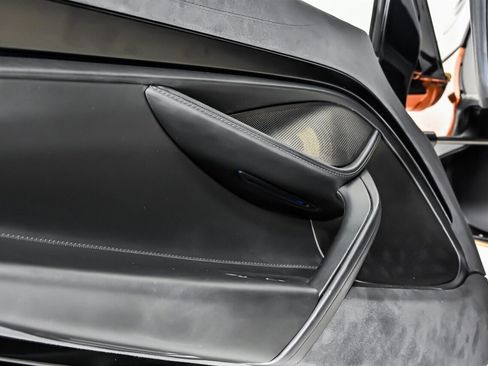 Used 2018 McLaren 720S Performance RWD image 20