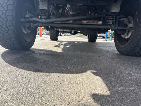 Used 2022 Jeep Gladiator Sport AWD/4WD image 7