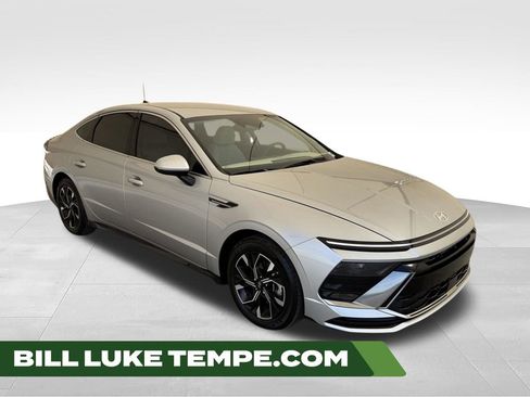 Used 2024 Hyundai Sonata SEL FWD image 1