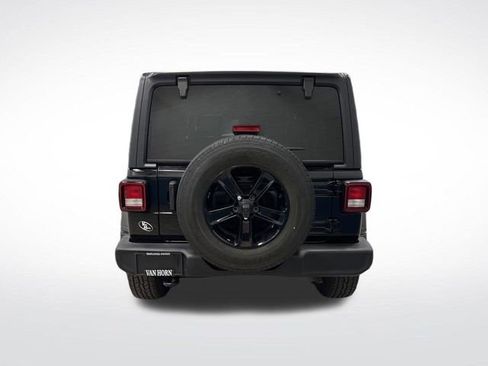 Used 2022 Jeep Wrangler Unlimited Sport image 11