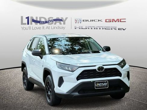 Used 2022 Toyota RAV4 LE AWD/4WD image 1