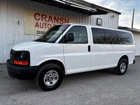 Used 2014 GMC Savana 3500 LS image 5