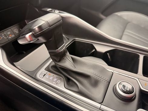 Certified 2024 Kia Sorento S FWD image 21