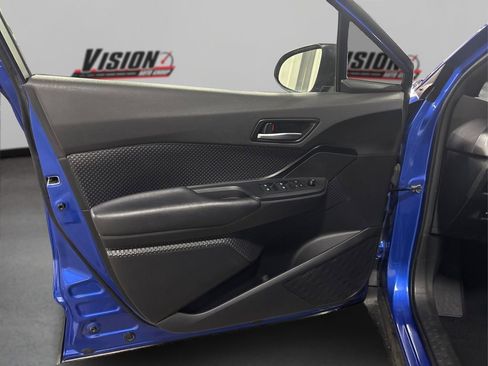 Used 2019 Toyota C-HR LE image 20