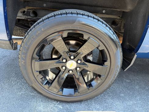 Used 2017 Chevrolet Silverado 1500 LT w/ All Star Edition image 28