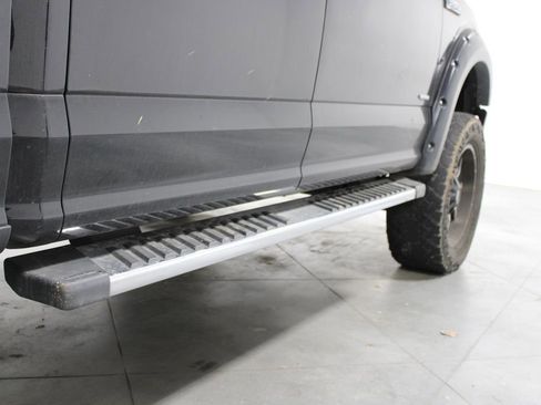 Used 2016 Ford F150 Lariat image 13