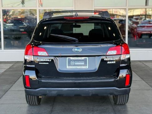 Used 2013 Subaru Outback 2.5i Limited w/ Special Appearance Pkg image 11