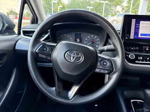 Used 2024 Toyota Corolla LE FWD image 14
