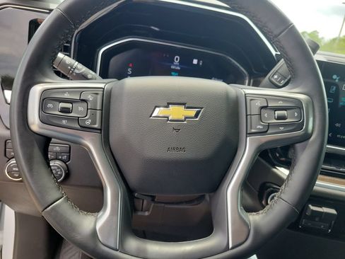 Used 2025 Chevrolet Silverado 2500 LT w/ Convenience Package AWD/4WD image 19
