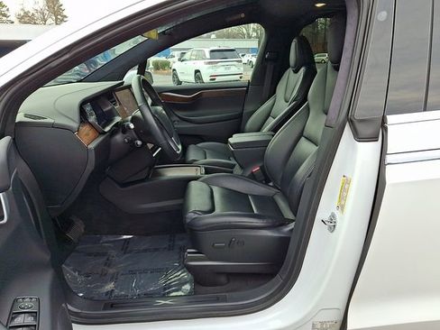 Used 2020 Tesla Model X Long Range image 18
