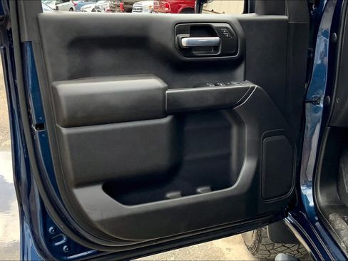 Used 2022 Chevrolet Silverado 1500 Custom image 21