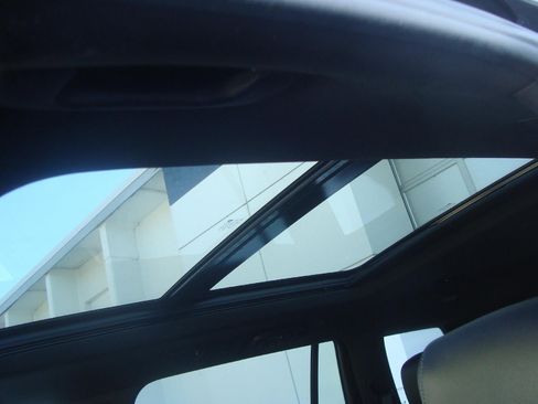 Used 2023 Cadillac XT6 Premium Luxury w/ Technology Package image 11