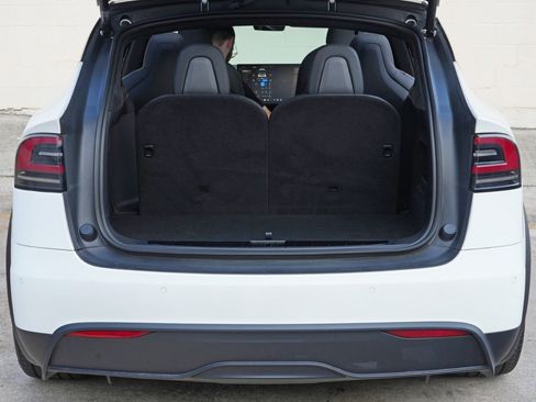 Used 2022 Tesla Model X AWD/4WD image 10