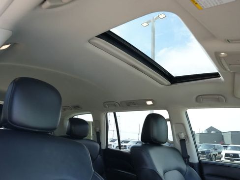 Used 2023 INFINITI QX80 Luxe w/ Cargo Package AWD/4WD image 24