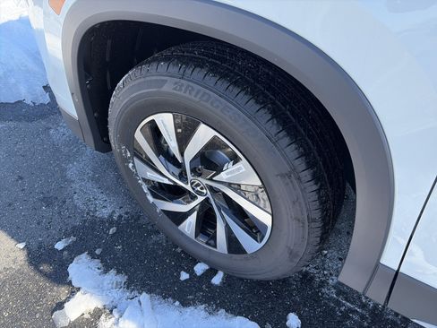 New 2026 Volkswagen Tiguan S image 7