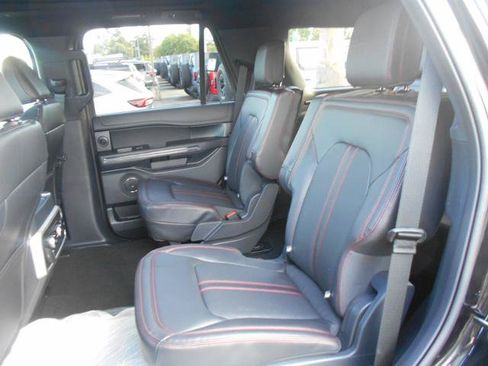 Certified 2024 Ford Expedition Limited RWD image 6