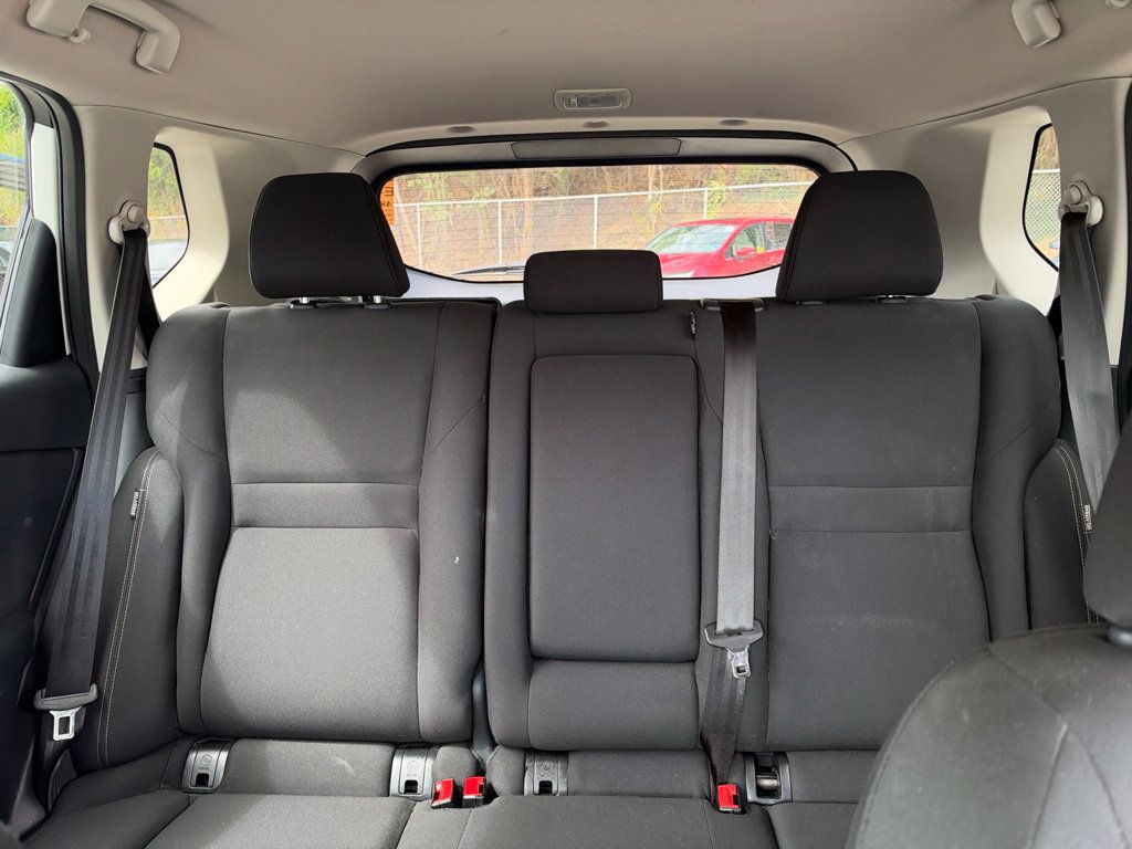 Used 2024 Nissan Rogue S AWD/4WD image 47