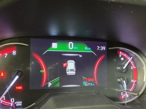 Used 2024 Toyota RAV4 XLE FWD image 16