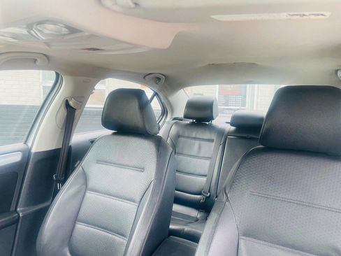Used 2014 Volkswagen Jetta SE image 19