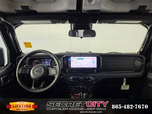 New 2025 Jeep Gladiator Mojave image 29