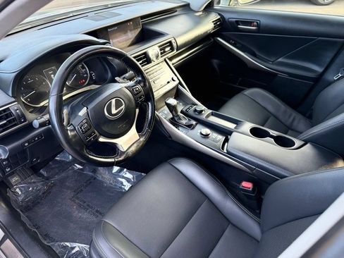 Used 2017 Lexus IS 300 AWD w/ Premium Package image 11