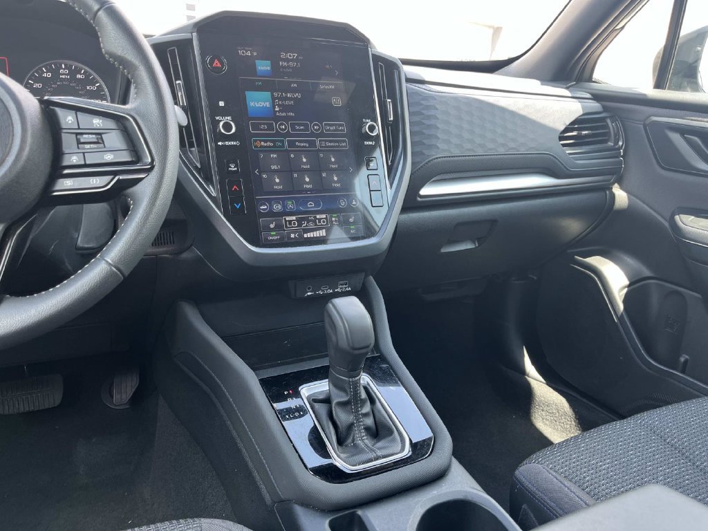 Used 2025 Subaru Forester Premium AWD/4WD image 15