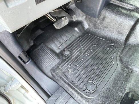 Used 2024 Ford F250 XL w/ FX4 Off-Road Package image 21