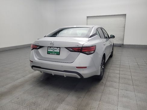 Used 2020 Nissan Sentra SV image 9