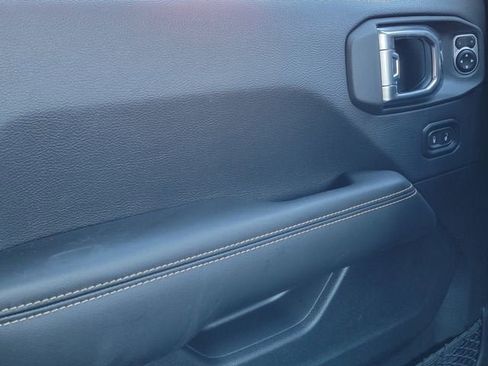 New 2026 Jeep Gladiator Sport AWD/4WD image 35