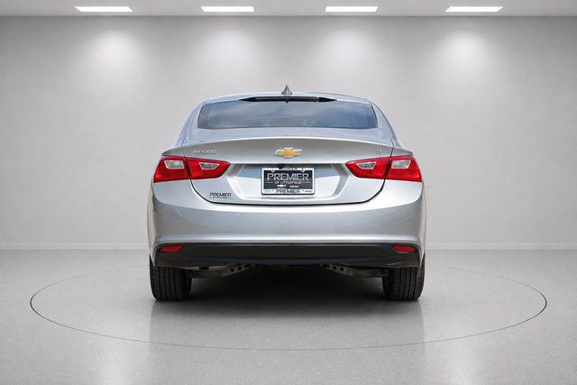 Used 2025 Chevrolet Malibu LT FWD image 4