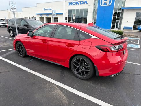 Used 2023 Honda Civic Sport Touring image 8