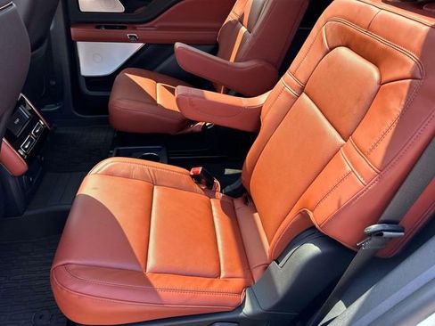 New 2026 Lincoln Aviator Reserve w/ Luxury Package image 18