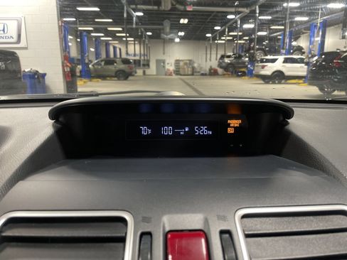 Used 2016 Subaru Impreza 2.0i AWD/4WD image 37