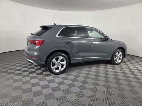 Used 2019 Audi Q3 2.0T Premium w/ Convenience Package AWD/4WD image 5