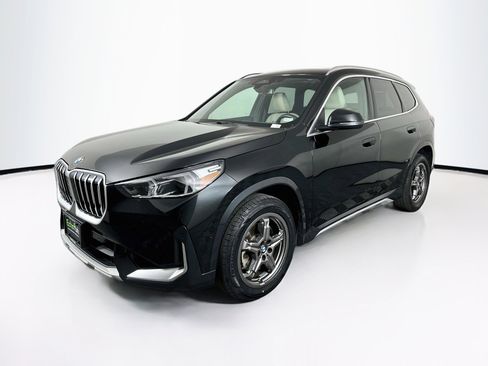 Used 2025 BMW X1 xDrive28i w/ Convenience Package AWD/4WD image 3