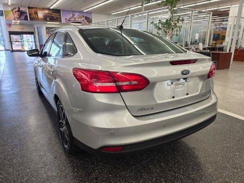 Used 2017 Ford Focus SEL FWD image 7
