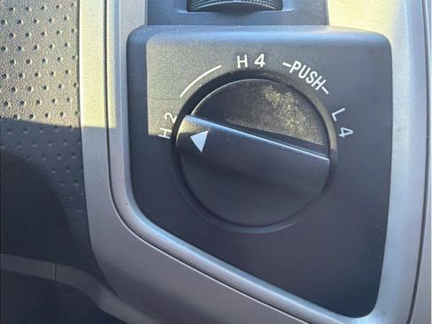 Used 2010 Toyota Tacoma 4x4 Access Cab V6 image 22