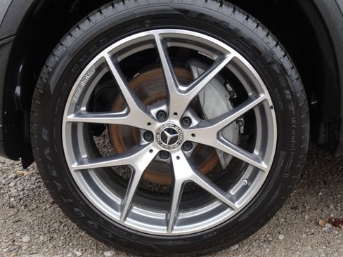 Used 2021 Mercedes-Benz GLC 300 GLC 300 image 37