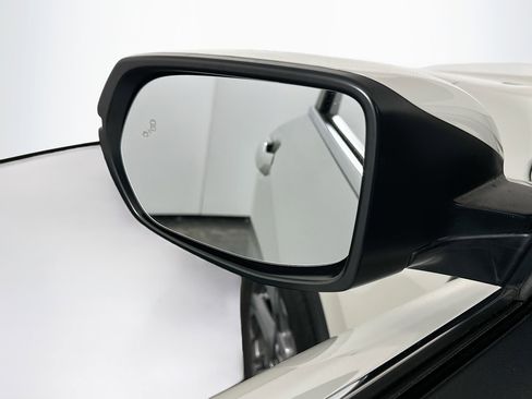 Used 2018 Honda CR-V EX image 16